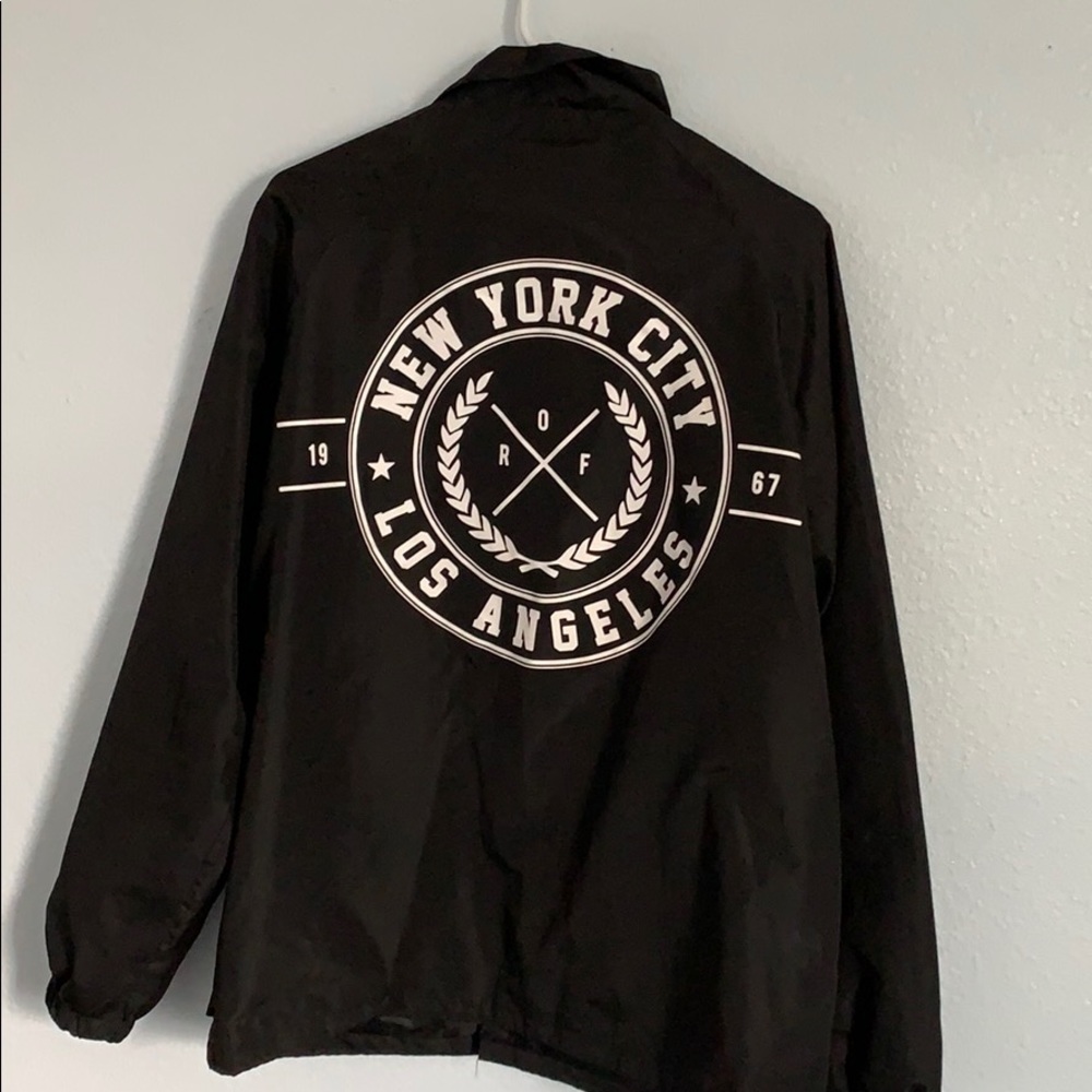 Windbreaker - Picture 4 of 4